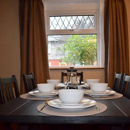 3 Bedroom House With Free Parking * Dublin